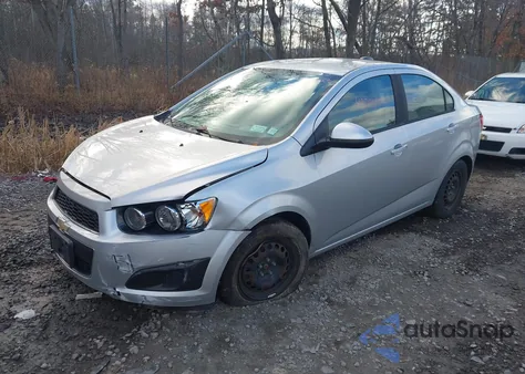 2015 Chevrolet Sonic Ls Auto z USA, uszkodzony, nr VIN 1G1JA5SG3F4126842